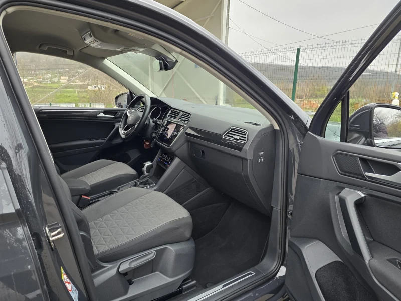 VW Tiguan 2.0TDI - 150к.с. - FACELIFT - Топ състояние, снимка 11 - Автомобили и джипове - 52654651