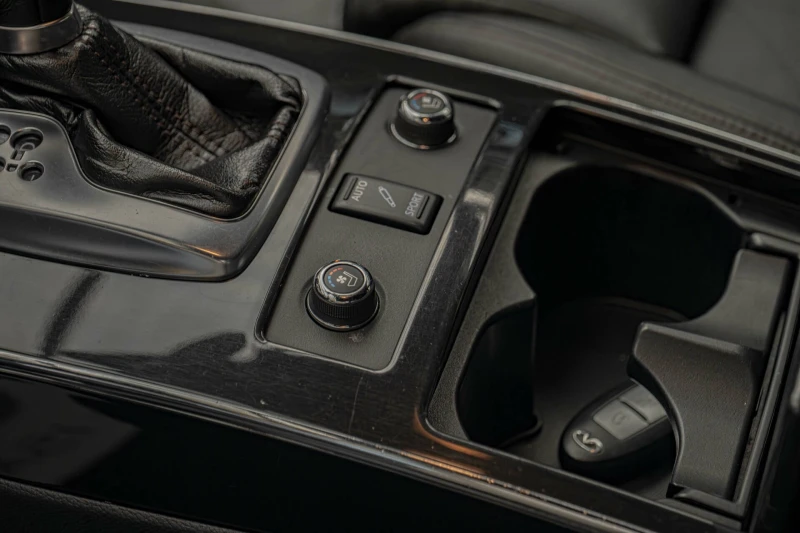 Infiniti Fx 30 SD/Дистроник/Lane Assist/Камера 360/Обдухване, снимка 11 - Автомобили и джипове - 52829754