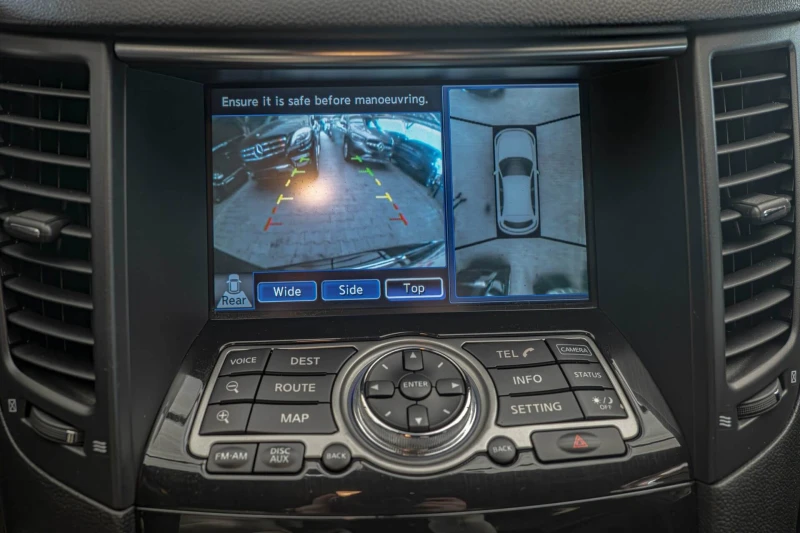 Infiniti Fx 30 SD/Дистроник/Lane Assist/Камера 360/Обдухване, снимка 14 - Автомобили и джипове - 52829754