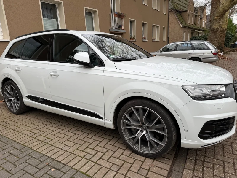 Audi Q7 SQ7 Carbon Ceramic BOSE Panorama Germany 7места, снимка 2 - Автомобили и джипове - 53276853
