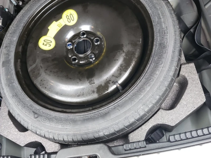 Volvo XC60 * PLUS DARK THEME * Без инциденти * CARFAX * , снимка 15 - Автомобили и джипове - 53379581