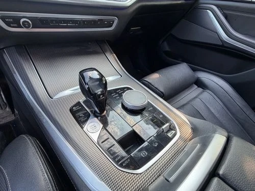 BMW X5 xDrive40i M Sport | Air Suspension | Laser | HUD |, снимка 11 - Автомобили и джипове - 56010111