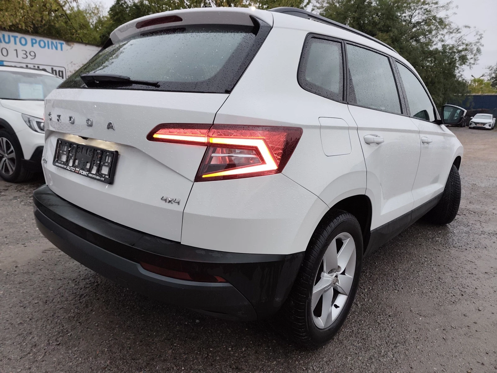 Skoda Karoq 2.0 TDI 150 * 4X4 * DSG * CAMERA * ACC *  - изображение 4