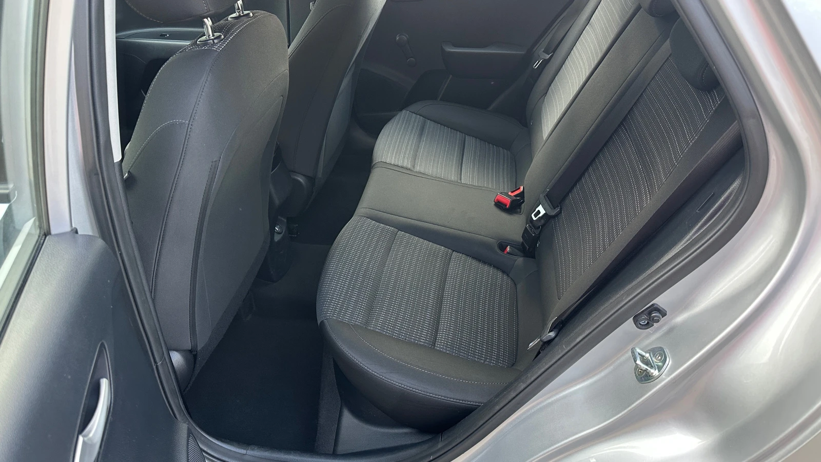 Kia Stonic 1.2 i     | Mobile.bg   9