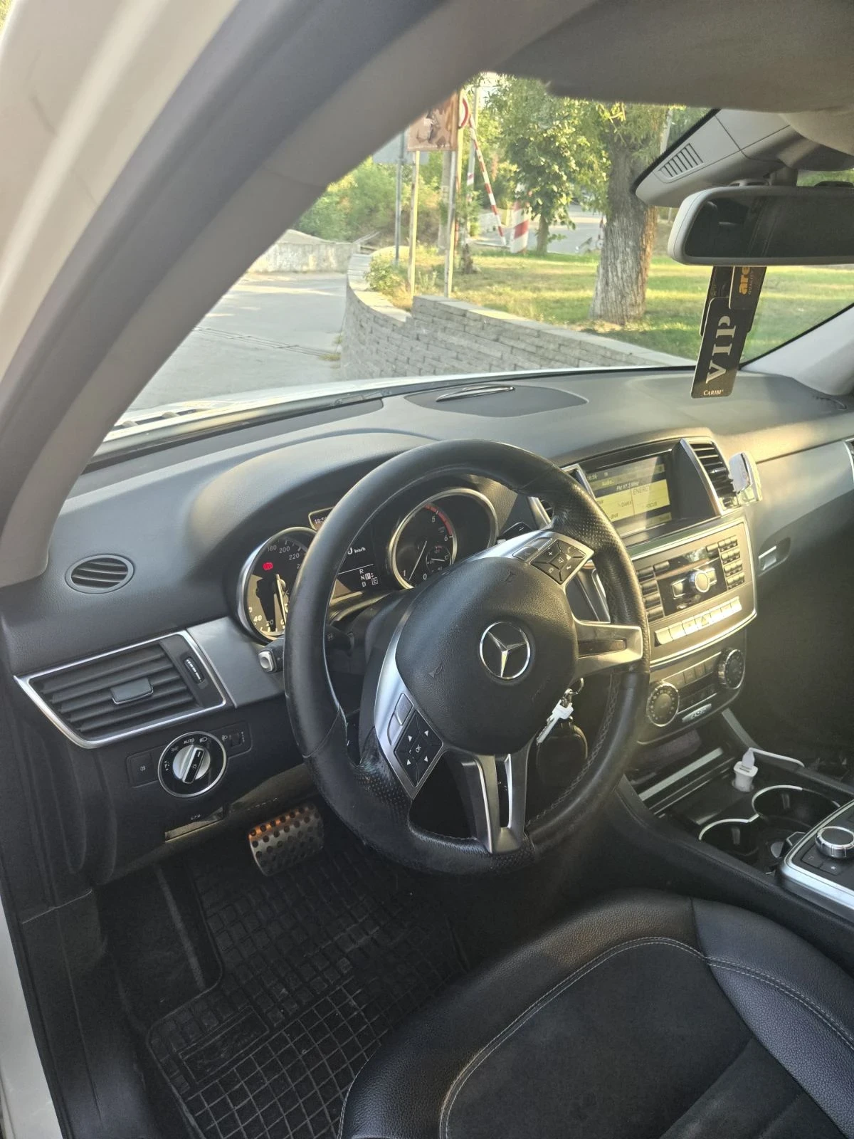 Mercedes-Benz ML 250  - изображение 7