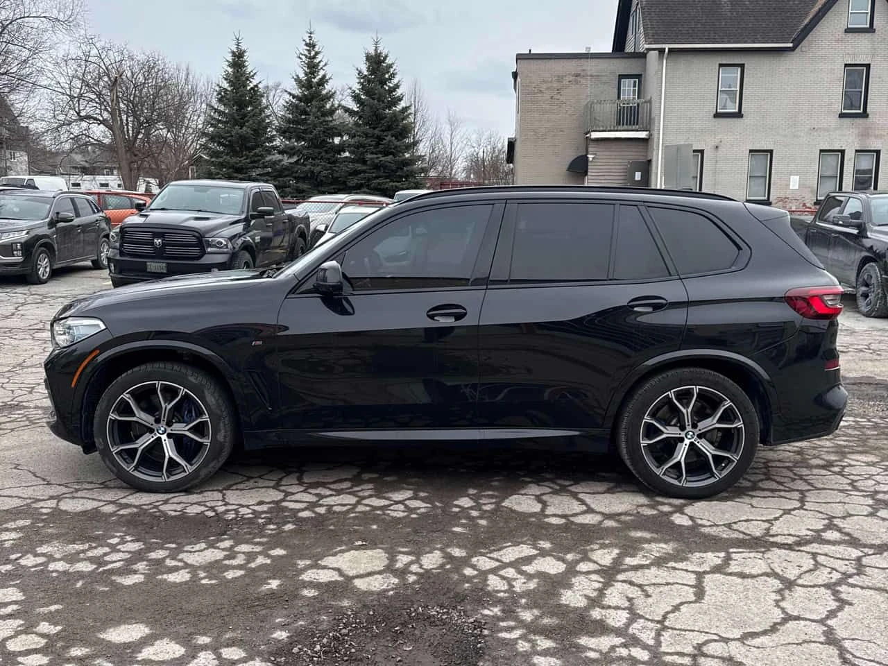 BMW X5 * M50I * 360 * ПОДГРЕВ * ОБДУХВАНЕ * ПАНОРАМА, снимка 3 - Автомобили и джипове - 53910029