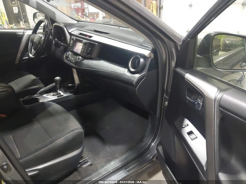 Toyota Rav4 2.5l Hybrid Xle* КРАЙНА* ЦЕНА* ДО* БЪЛГАРИЯ* , снимка 5 - Автомобили и джипове - 54221552