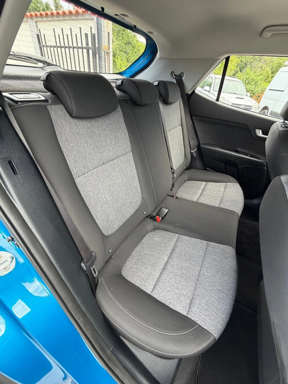 Kia Stonic 1.0 GDI , снимка 14 - Автомобили и джипове - 54934315