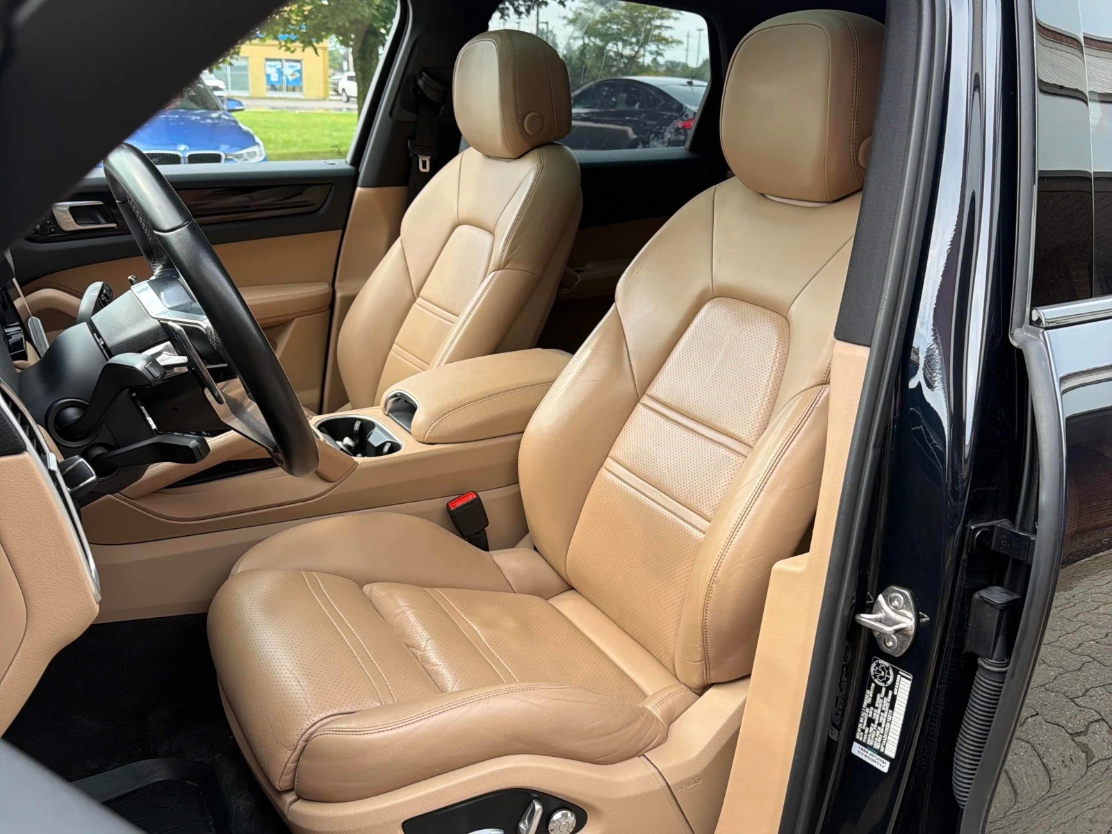 Porsche Cayenne * AWD * CARFAX* АВТОКРЕДИТ* , снимка 10 - Автомобили и джипове - 55911663