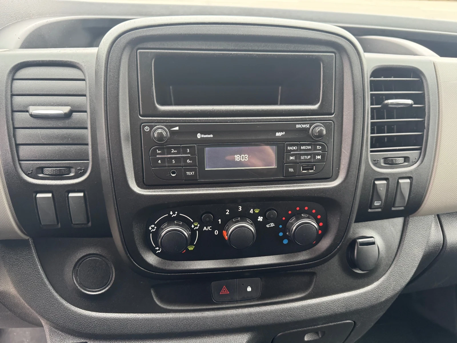 Renault Trafic MAXI EVRO 6 - изображение 10