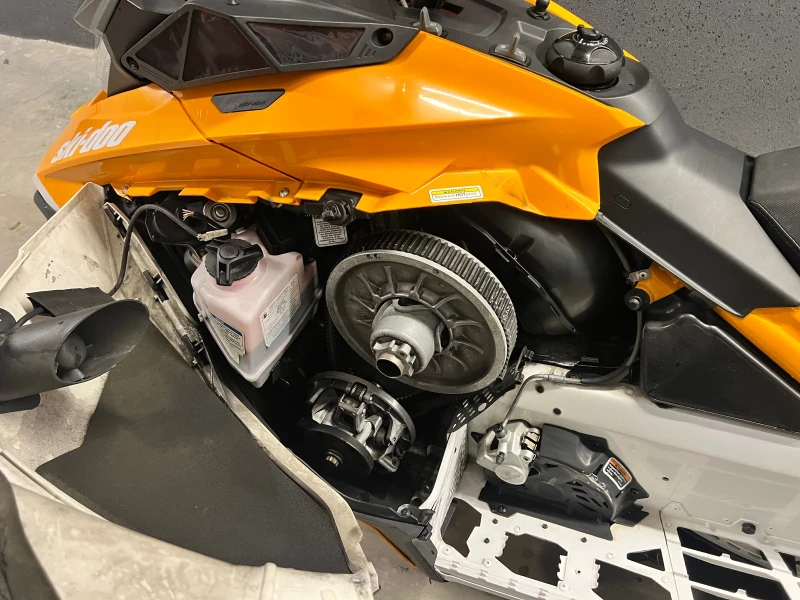 BRP Ski-Doo Топ състояние, снимка 13 - Мотоциклети и мототехника - 53002091