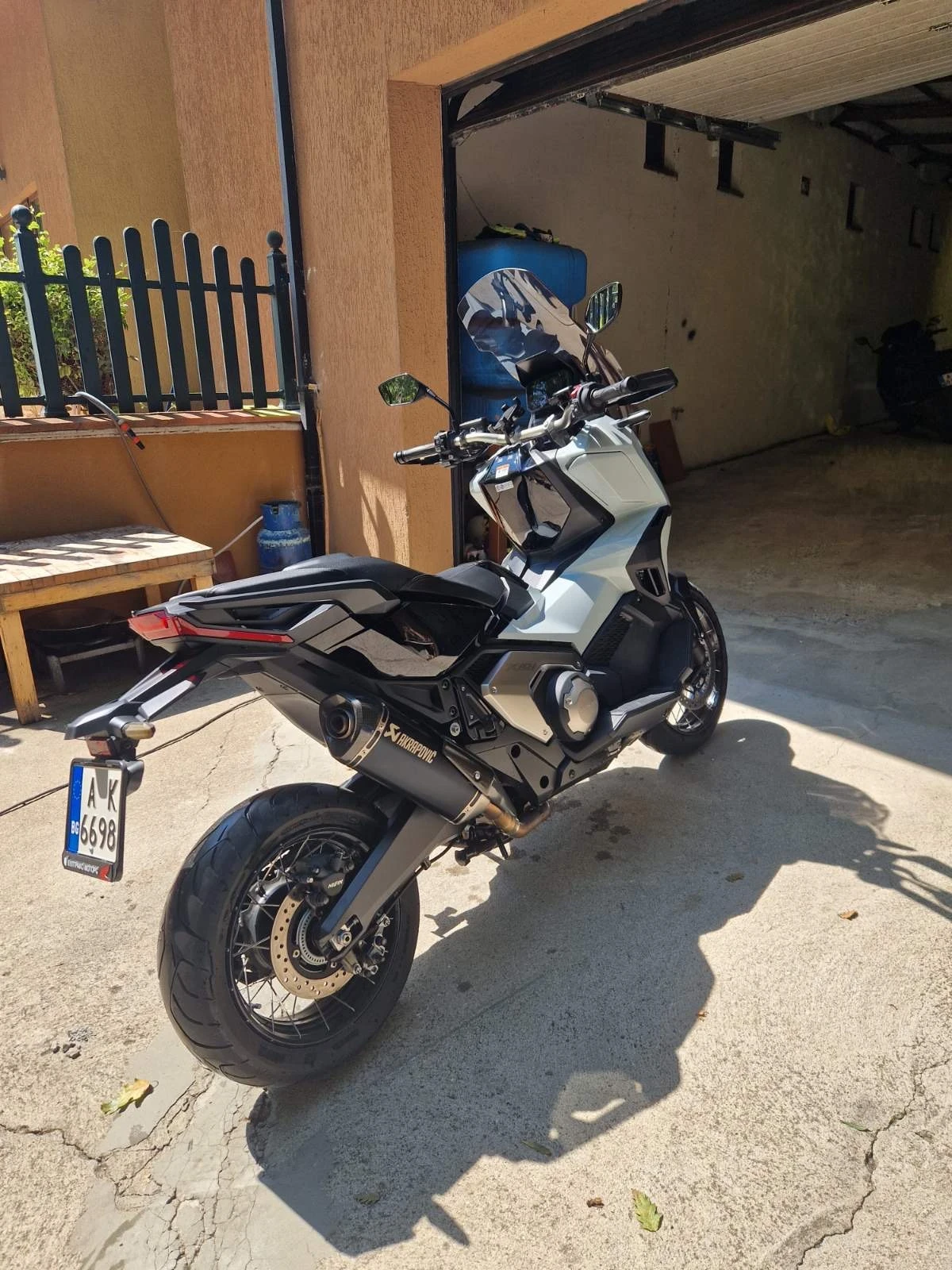 Honda X-ADV X-ADV 750, Първи собственик, Гаранционен - изображение 4