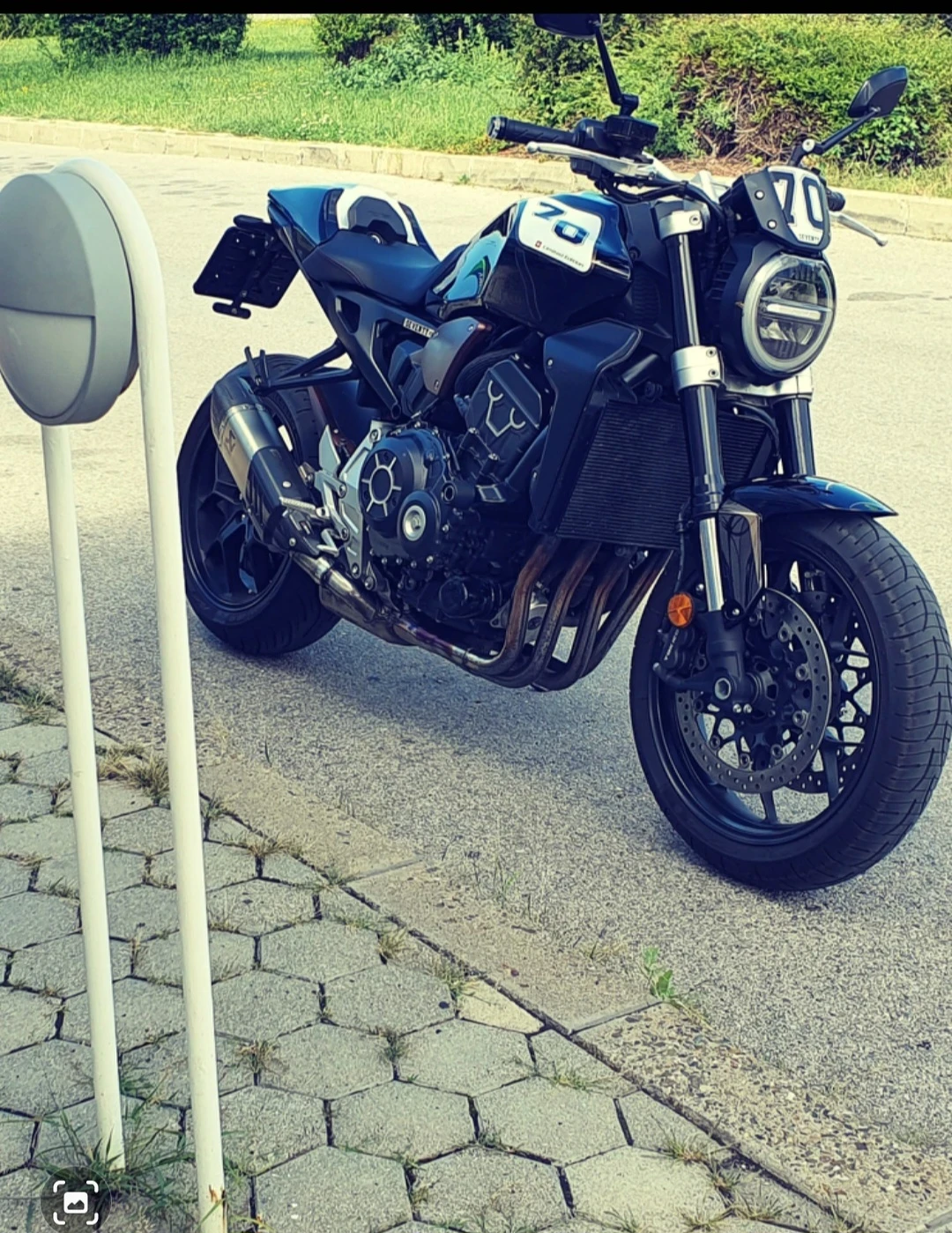 Honda Cd 1000 r 
