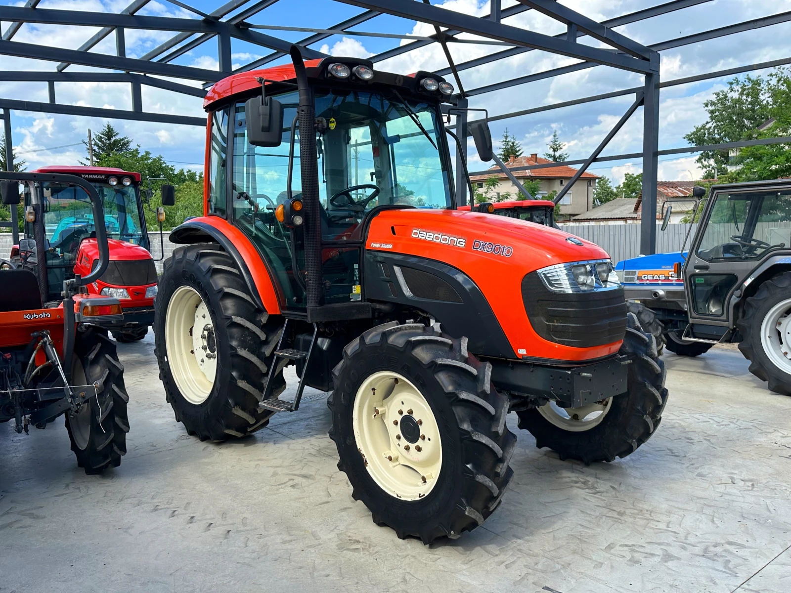 Трактор Kubota KIOTI DX9010 - изображение 5