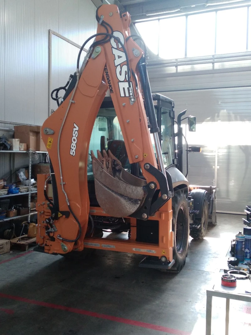 Багер Case 580 SV, снимка 6 - Индустриална техника - 52328159