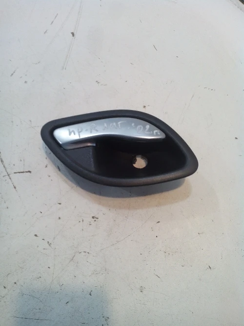 Предна дясна вътрешна дръжка за Рено Лагуна 2.2DCI