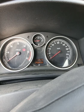 Opel Zafira, снимка 10