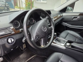 Mercedes-Benz E 250 Седан, снимка 8