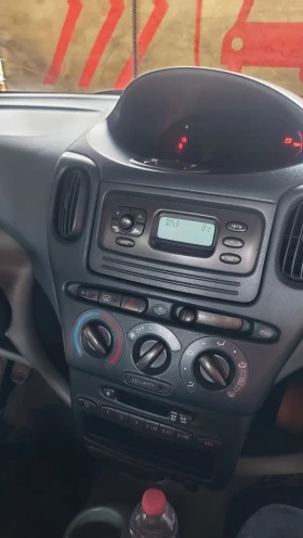 Toyota Yaris verso, снимка 14