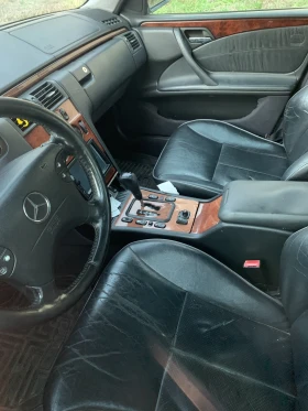 Mercedes-Benz E 220, снимка 7