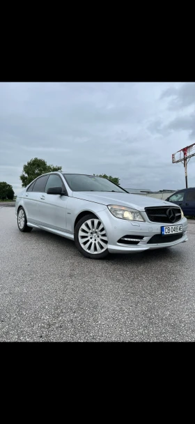 Mercedes-Benz C 350 AMG Line BlueEF 4M - Перфектна!
