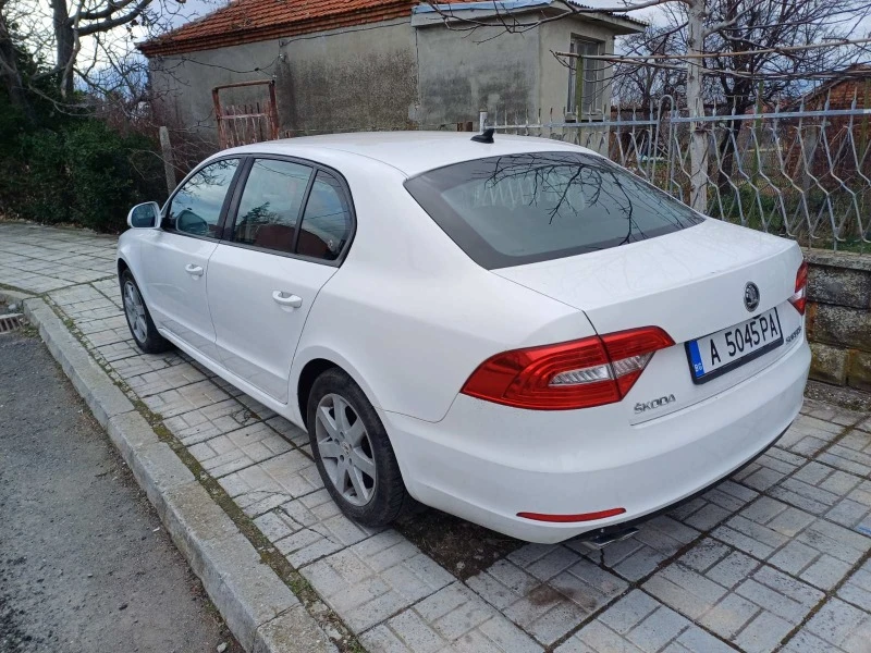 Skoda Superb, снимка 15 - Автомобили и джипове - 47241828