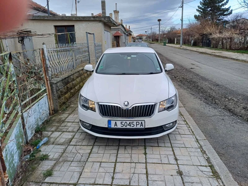 Skoda Superb, снимка 12 - Автомобили и джипове - 49528307