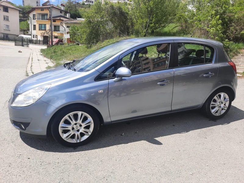 Opel Corsa 1.2 Бензин  4 цилиндъра , снимка 7 - Автомобили и джипове - 45401101