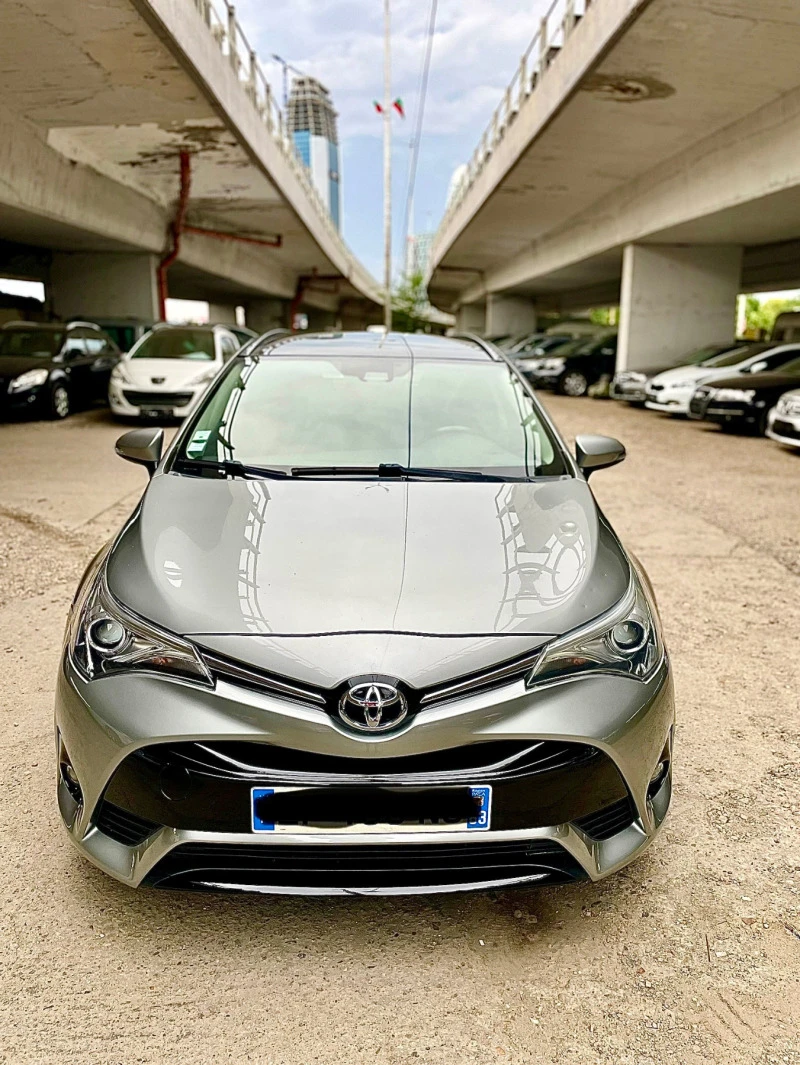 Toyota Avensis КОЛЕДНА ЦЕНА ХО-ХО-ХО, снимка 1 - Автомобили и джипове - 46373572