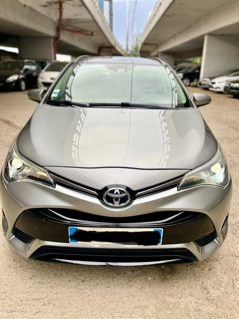 Toyota Avensis КОЛЕДНА ЦЕНА ХО-ХО-ХО, снимка 5 - Автомобили и джипове - 46373572