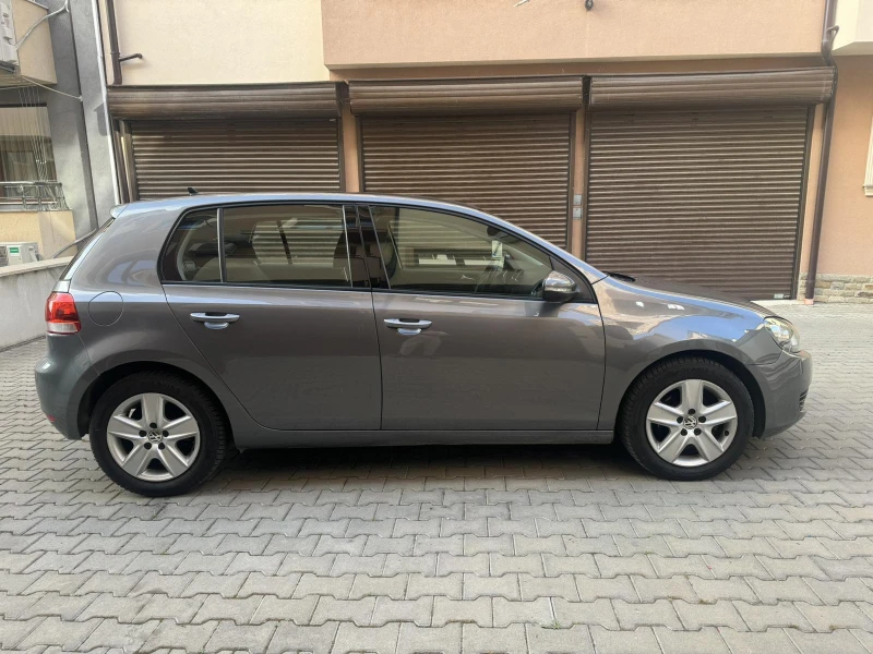 VW Golf 1.6TDI Navigation , снимка 5 - Автомобили и джипове - 47382468