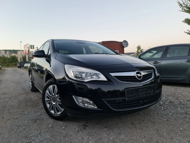 Opel Astra КАТО НОВА СТАРИЯ МОТОР, снимка 1 - Автомобили и джипове - 47441213