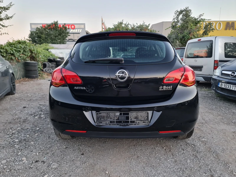 Opel Astra КАТО НОВА СТАРИЯ МОТОР, снимка 6 - Автомобили и джипове - 47441213