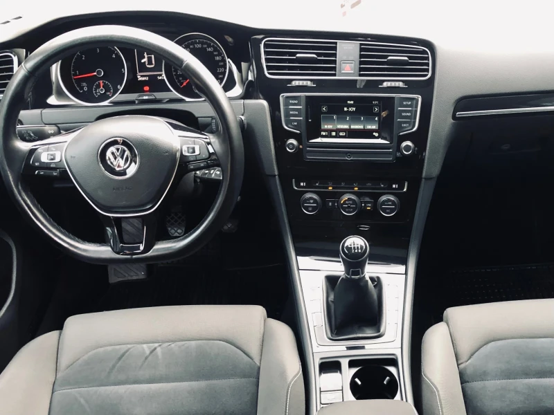 VW Golf 2.0TDI 150ps, снимка 3 - Автомобили и джипове - 49241462