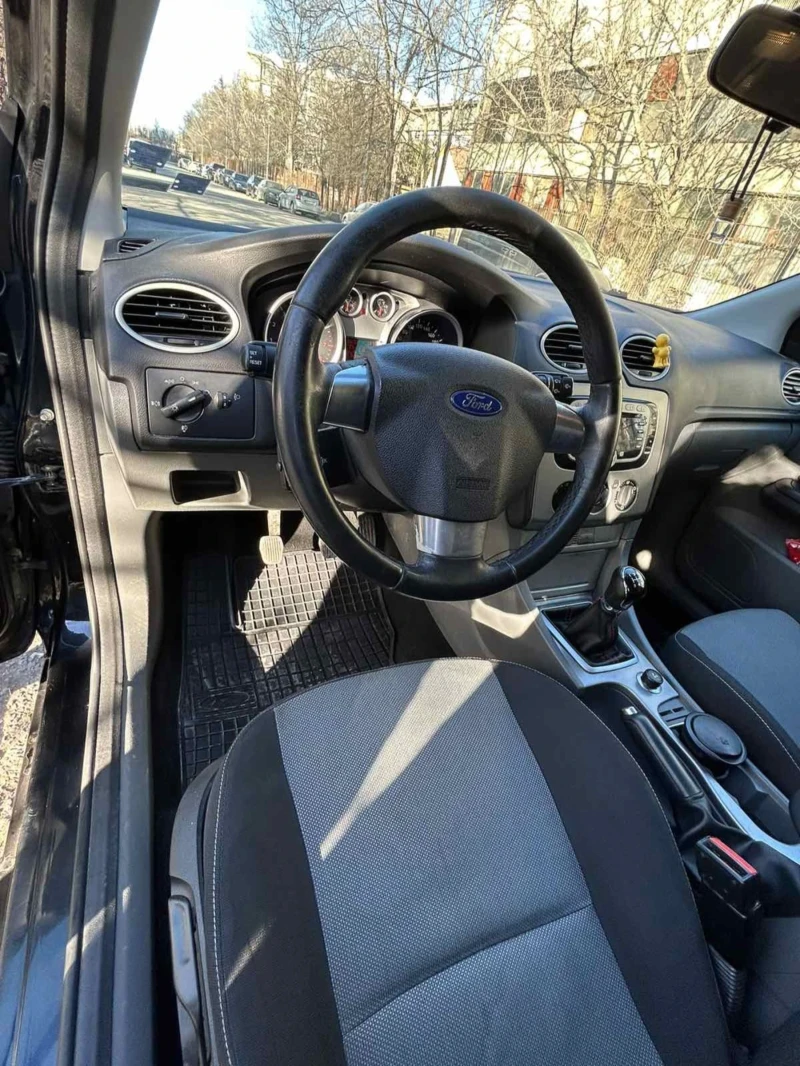 Ford Focus 2.0 145, снимка 9 - Автомобили и джипове - 49424214