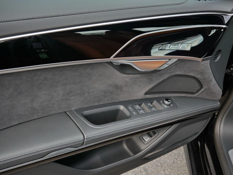 Audi A8 60 TFSI/S-LINE/QUATTRO/B&O/HEAD UP/MATRIX/360/LIFT, снимка 7 - Автомобили и джипове - 51219149