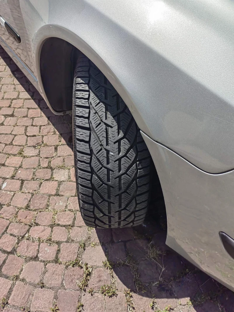 Renault Laguna 1.9dci, снимка 9 - Автомобили и джипове - 52336739