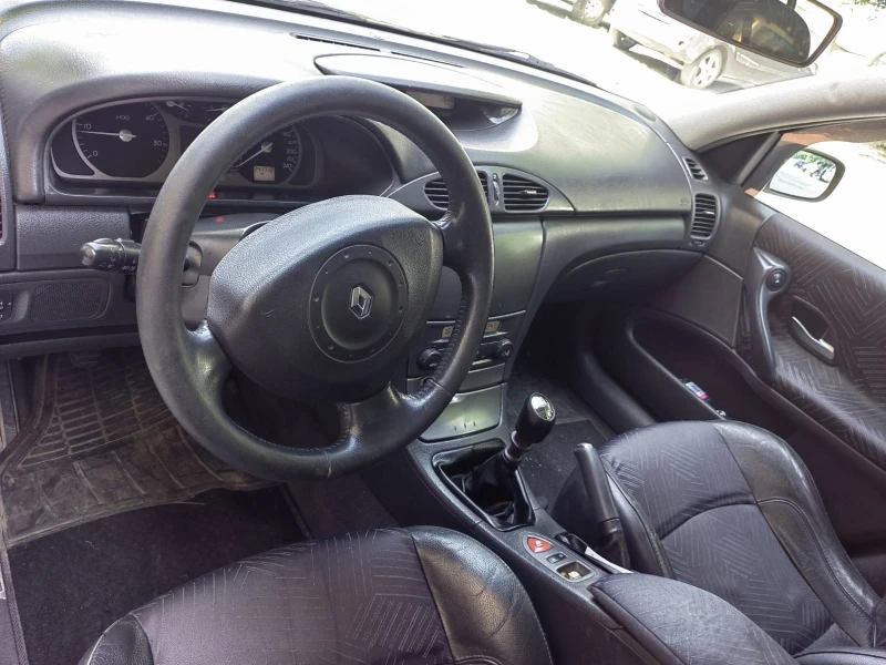 Renault Laguna 1.9dci, снимка 7 - Автомобили и джипове - 52336739