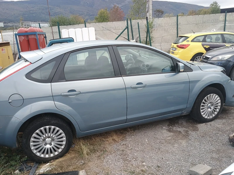 Ford Focus 2.0, снимка 2 - Автомобили и джипове - 52592687