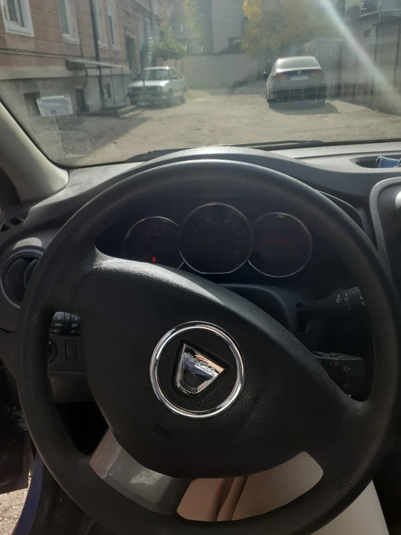 Dacia Sandero 0.9 Turbo, снимка 8 - Автомобили и джипове - 52683908