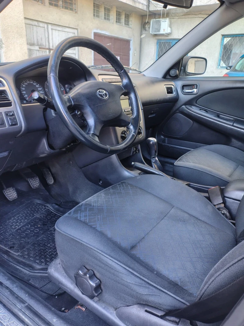 Toyota Avensis, снимка 11 - Автомобили и джипове - 52281294