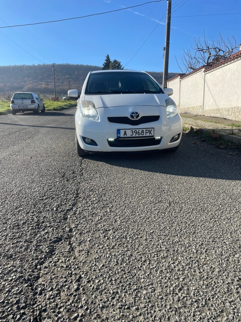 Toyota Yaris Facelift, снимка 3 - Автомобили и джипове - 52853362