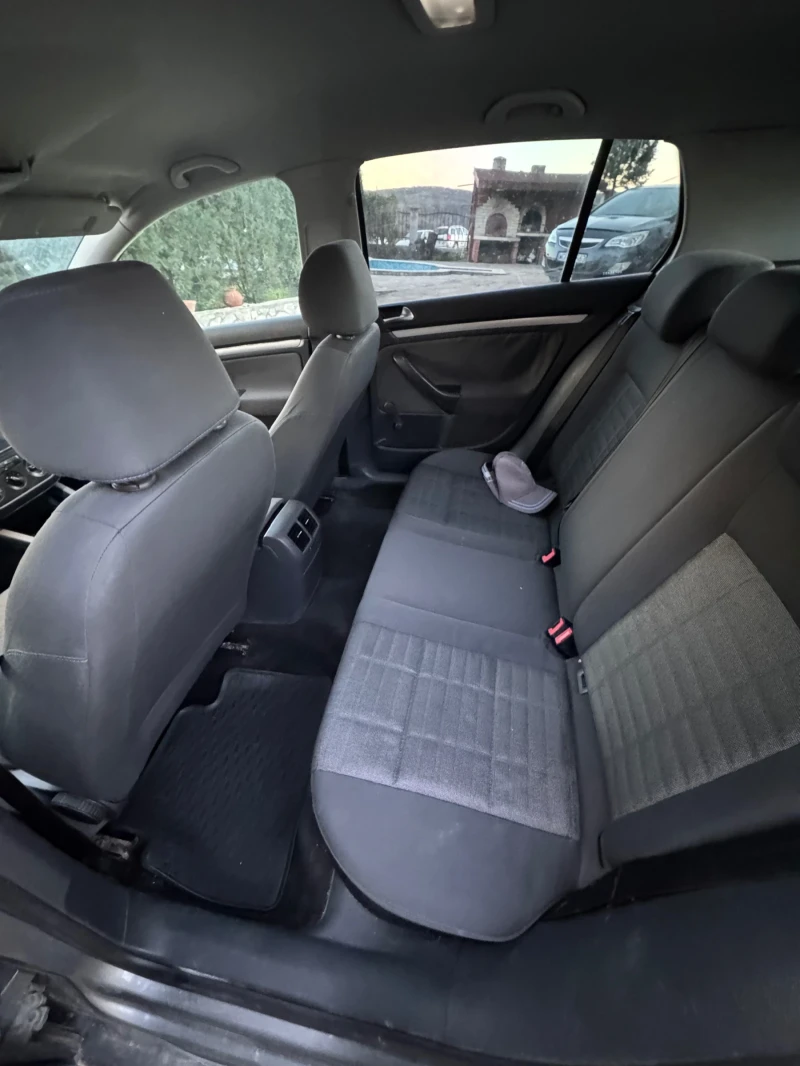 VW Golf 1.9 tdi, снимка 9 - Автомобили и джипове - 52956531