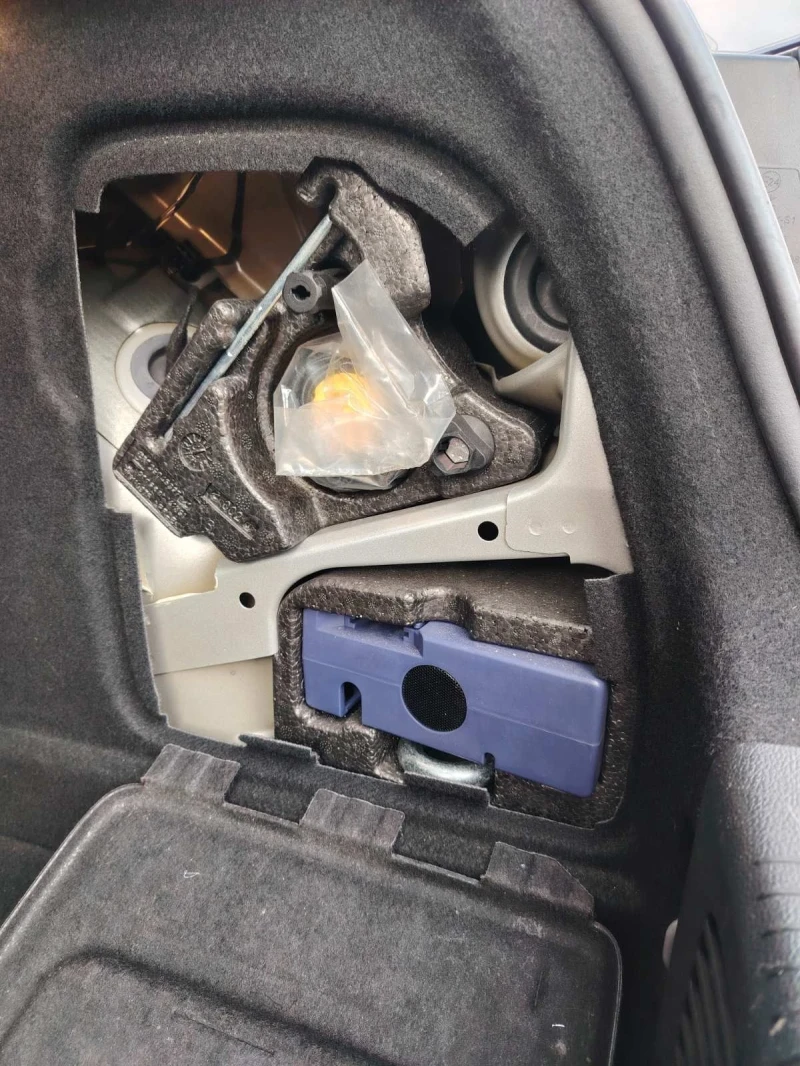 Opel Astra 1.6  Navi, снимка 5 - Автомобили и джипове - 53105443