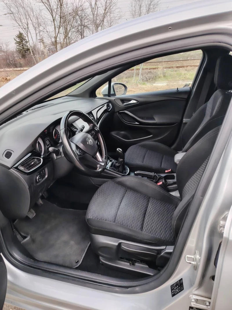 Opel Astra 1.6  Navi, снимка 10 - Автомобили и джипове - 53105443