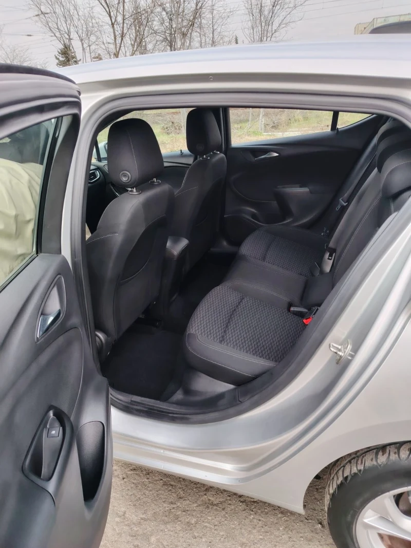 Opel Astra 1.6  Navi, снимка 9 - Автомобили и джипове - 53105443