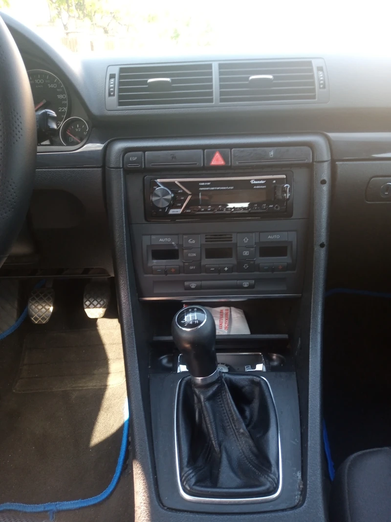 Audi A4 2.0 B6 Avant, снимка 14 - Автомобили и джипове - 53205521