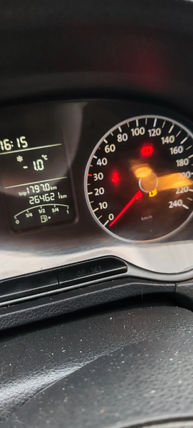 VW Polo, снимка 7 - Автомобили и джипове - 53328251