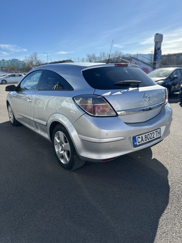 Opel Astra 1.6i, снимка 9 - Автомобили и джипове - 44155863