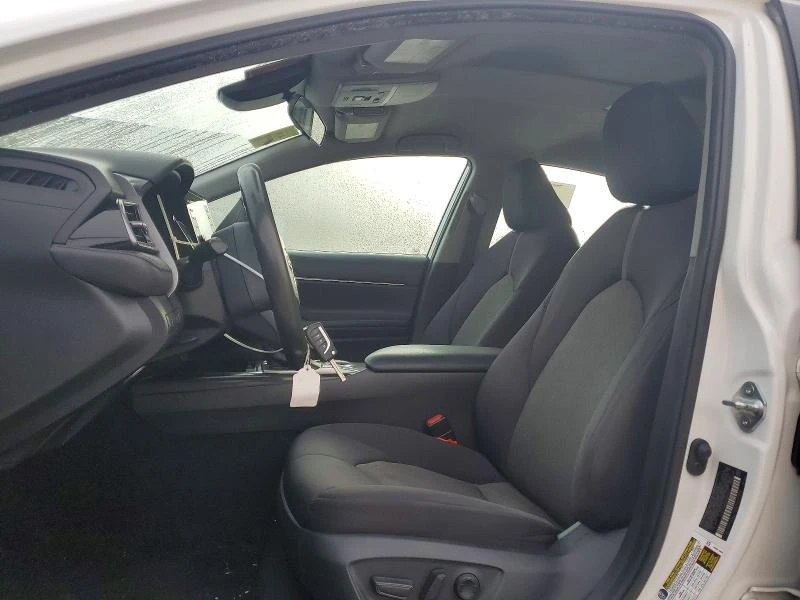 Toyota Camry, снимка 7 - Автомобили и джипове - 54683760